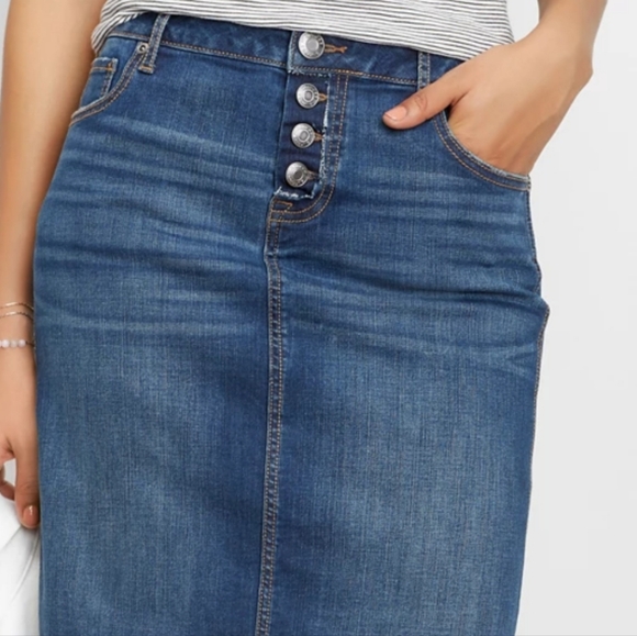 Earl Jeans Button-Fly Denim Skirt.  - Picture 1 of 14